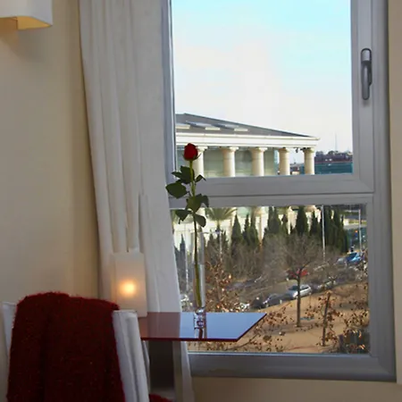 Sm 테아트레 아우디토리 3* 바르셀로나