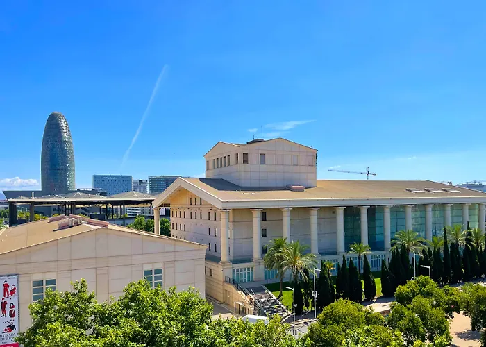 Sm Teatre Auditori מלון 3*